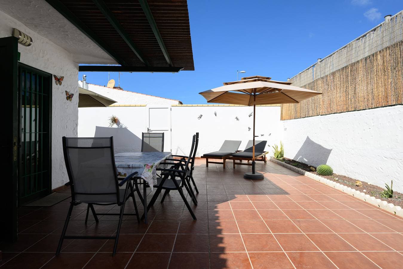 Foto 10 von 27: Private Chill-out Terrace Bungalow - Pool