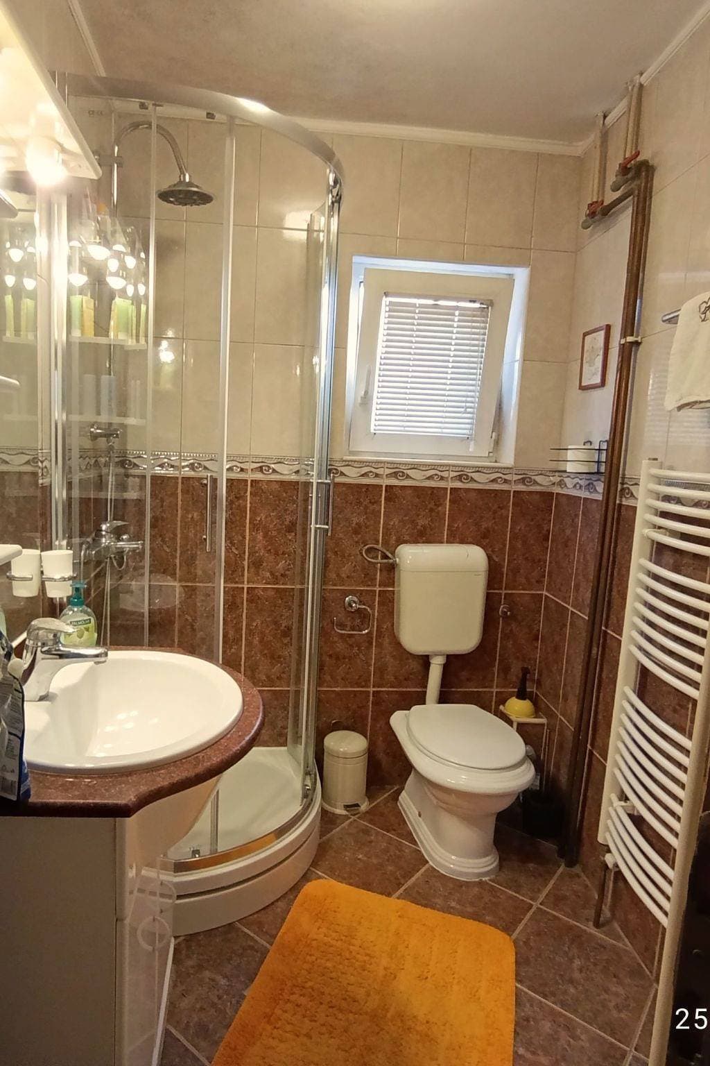 Foto 2 von 45: Geräumiges Ferienhaus mit kleinem Garten, nur fünf Gehminuten vom bekannten Bas