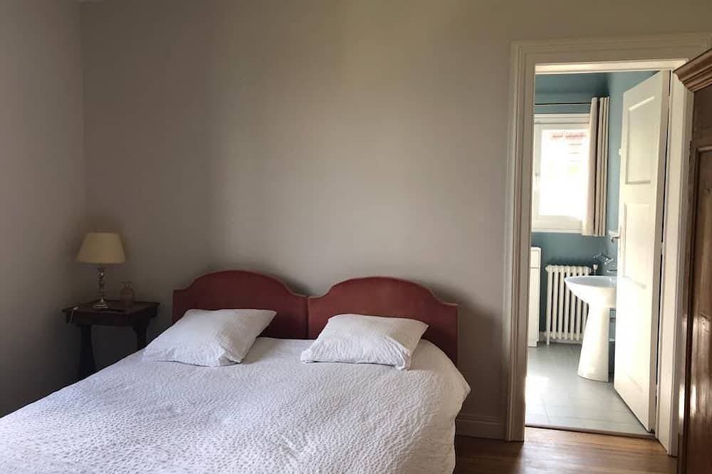 Foto 2 von 26: Villa spacieuse à Dieppe, 3 chambres, 3 salle de bains, jardin fleuri