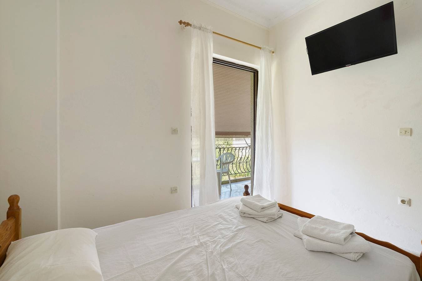 Foto 6 von 22: Rousetis Studio 101 – 200 m vom Meer in Aígio