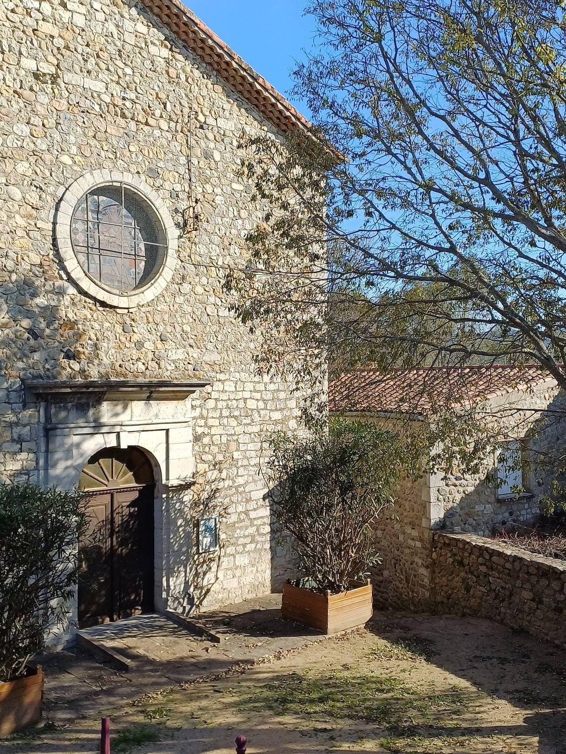 Foto 7 von 33: Apartment 'Cocoon - Am Ufer der Ardèche' mit privater Terrasse und WLAN