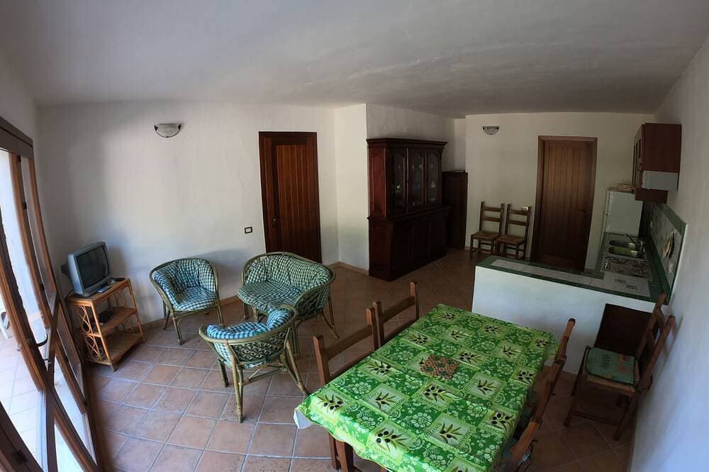 Foto 9 von 19: Chia, Villa Ulivi, ein einladender Rückzugsort für Liebhaber unberührter Natur.