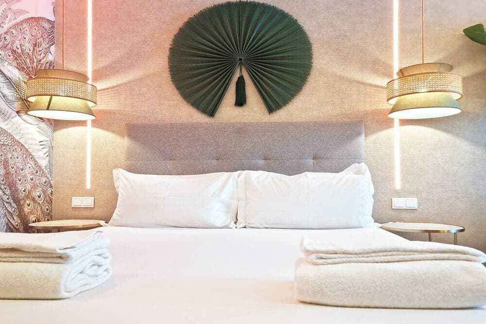 Foto 4 von 30: Chic & Trendy Studio in Historic Center