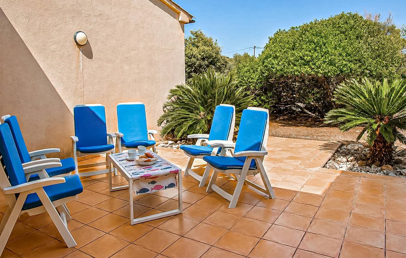 Foto 12 von 30: Sonniges Apartment mit Terrasse, Pool & Wifi