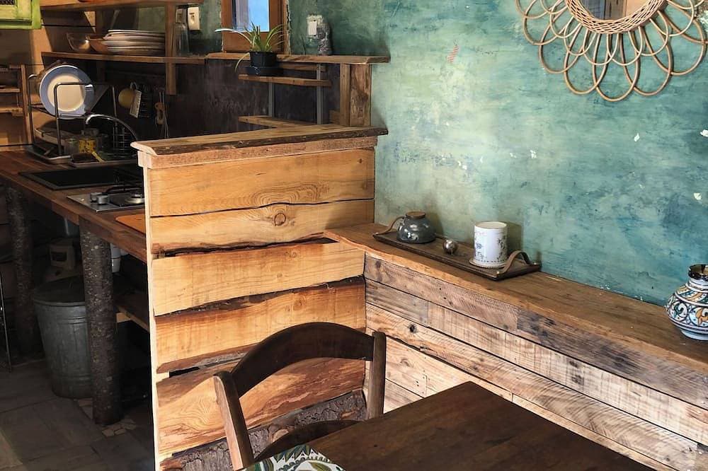 Foto 8 von 10: Appartement de Charme Entre Forêt et Rivière