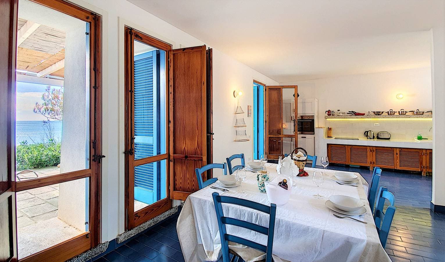 Foto 12 von 28: Traumlage-Ferienhaus, 51 Treppenstufen vom Meer