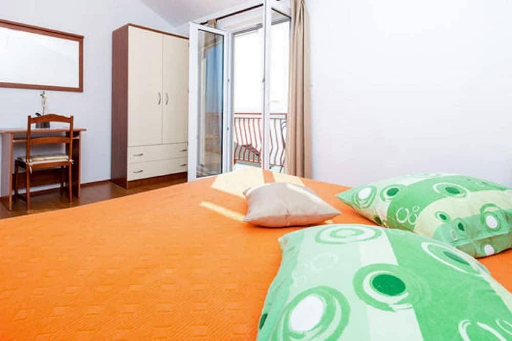 Foto 5 von 17: Guest House Fontana - Standard Apartment mit 1 Schlafzimmer, Balkon und Meerblick