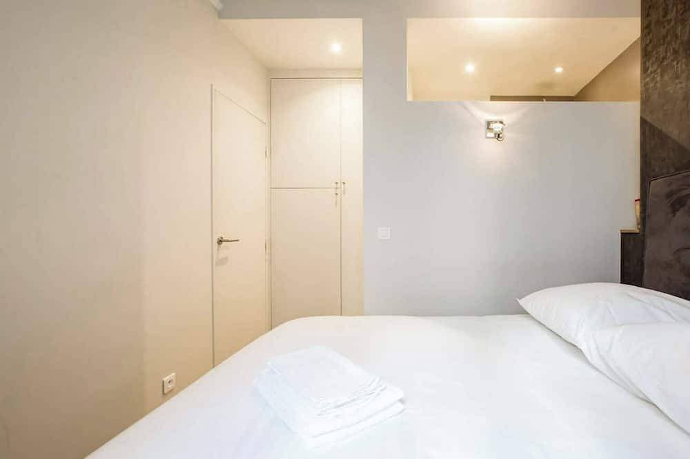 Foto 3 von 25: Modern arty flat close to Saint-Germain des Près