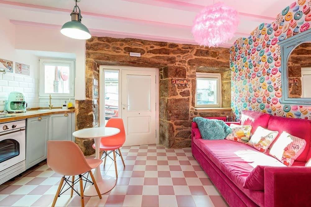 Foto 13 von 16: The 50's Suite. Barbie's summer house. Bathtub and jukebox