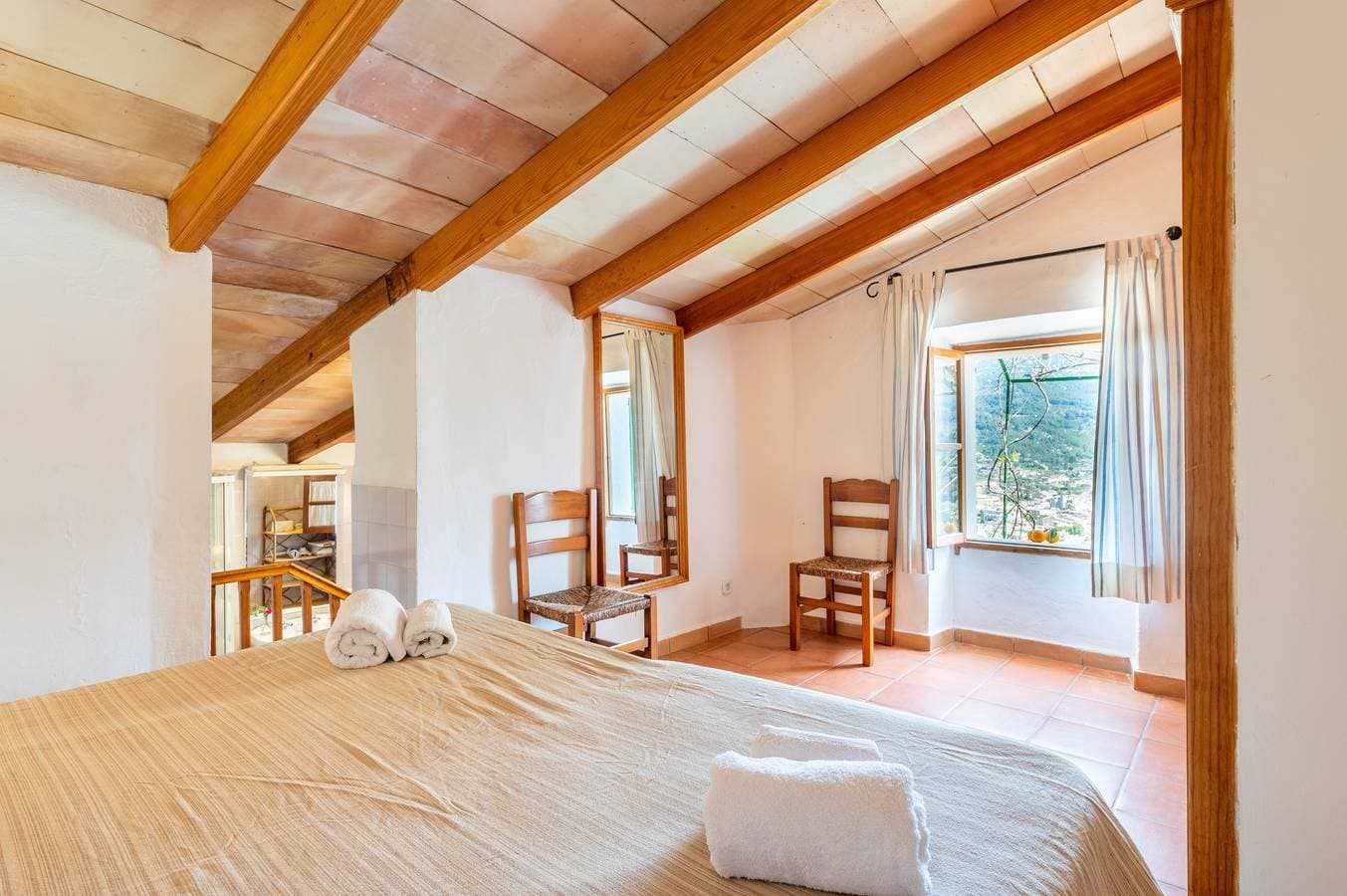 Foto 13 von 25: Ferienhaus 'Can Jaumins' mit Bergblick, Gemeinschaftspool & WLAN