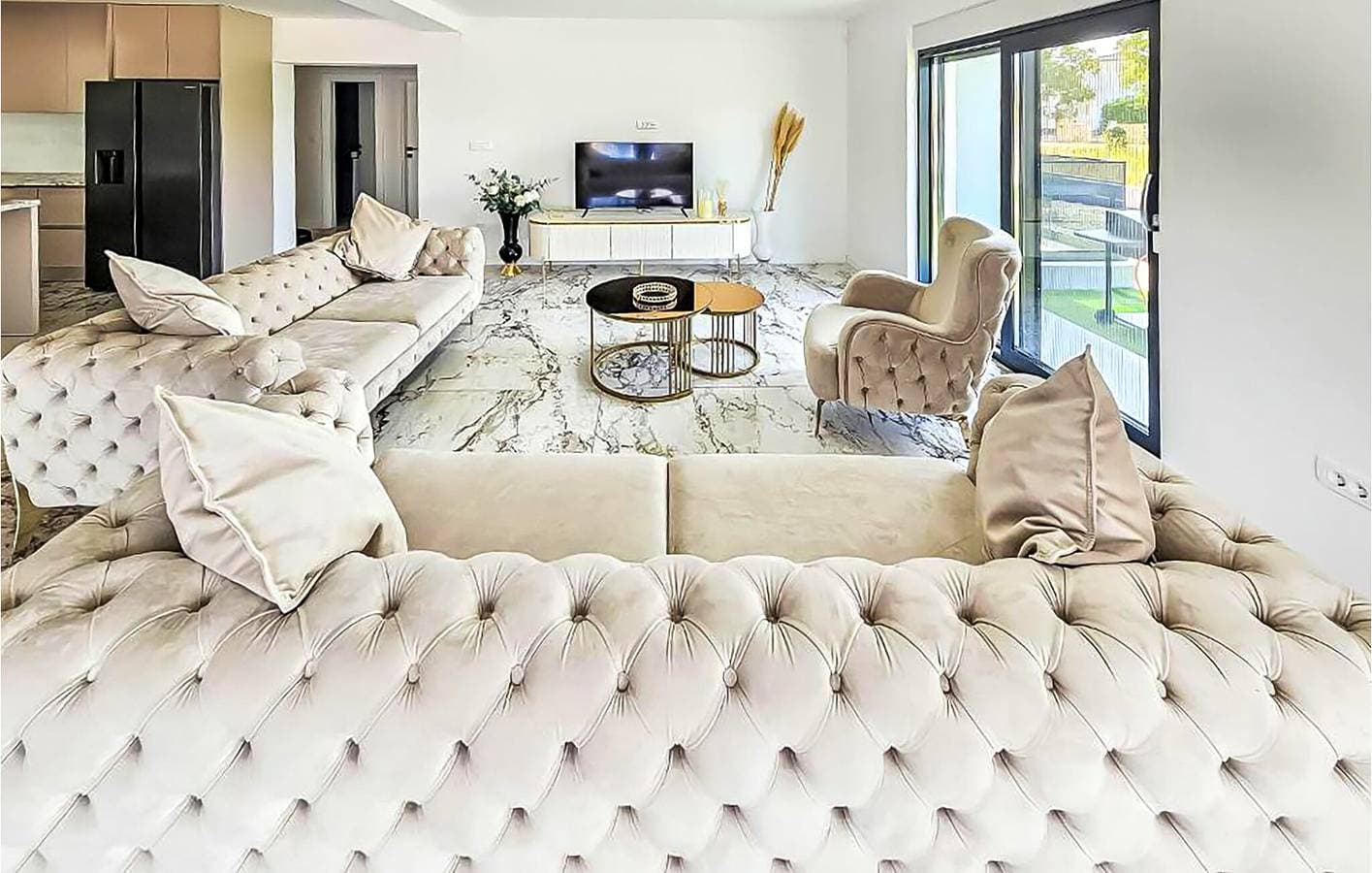 Foto 4 von 40: Ferienhaus für 14 Personen mit Pool