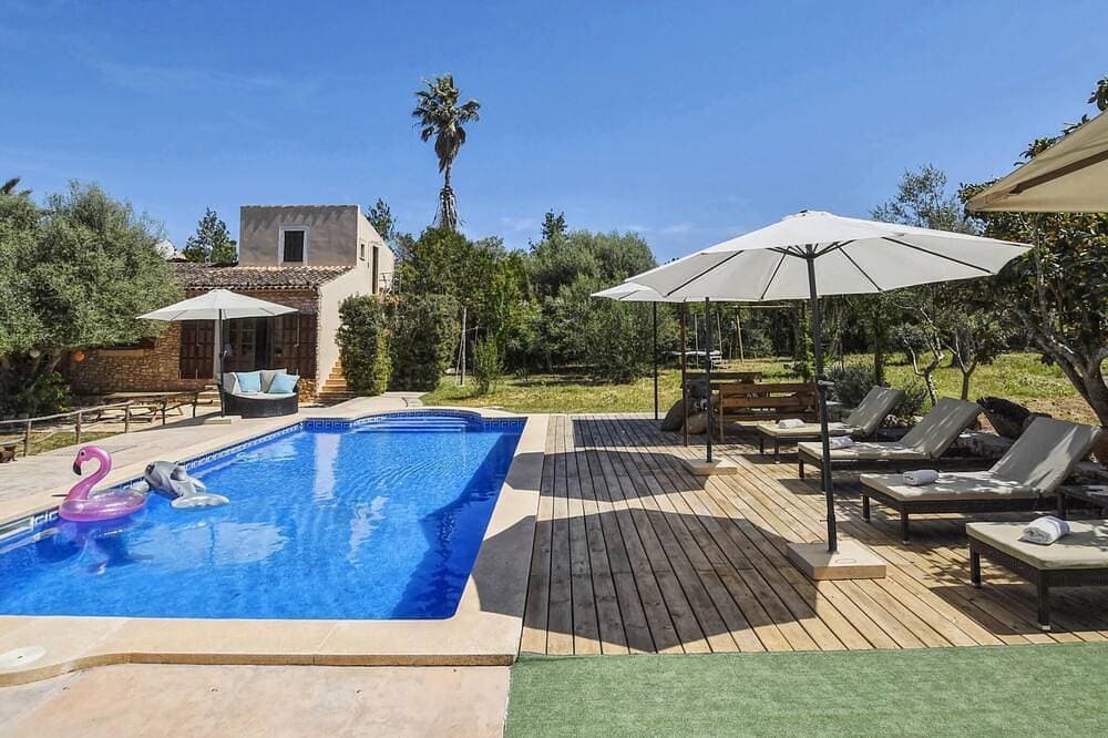 Schönes Ferienhaus mit privatem Pool 1