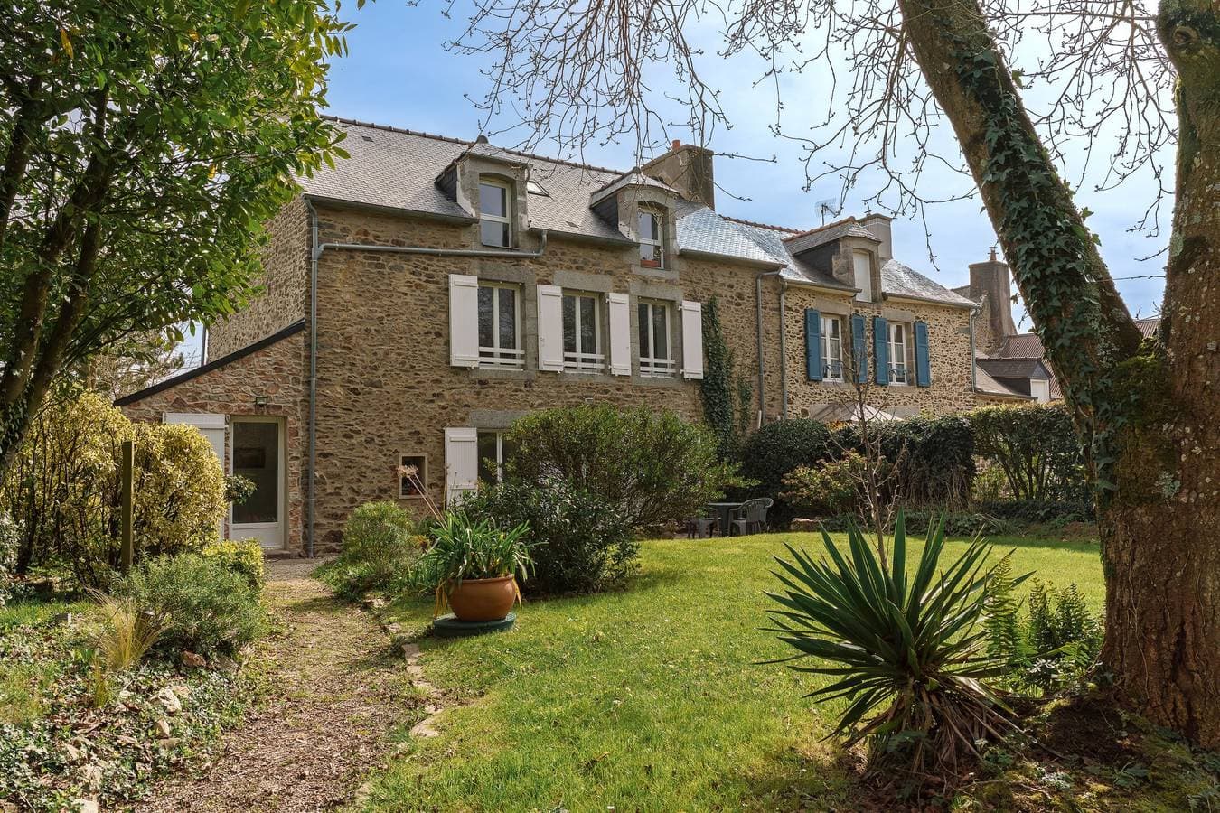 Foto 6 von 22: Ferienhaus für 10 Personen mit Garten