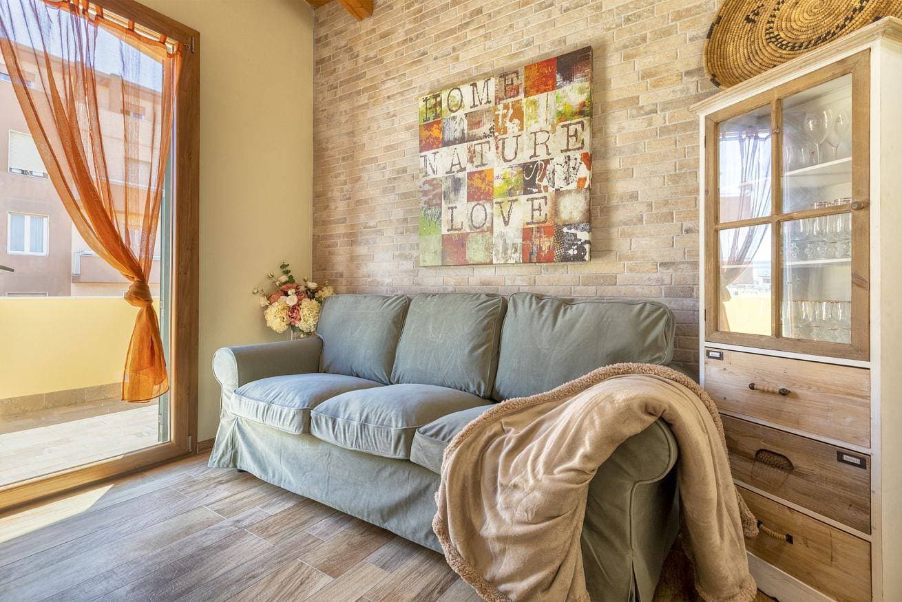 Alida Penthouse im Zentrum von Alghero mit Terrassen, 4 Schlafzimmern und 2 Bädern 1