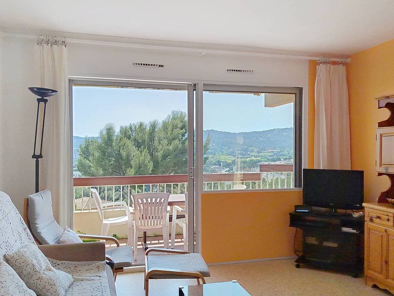 Foto 3 von 23: Ruhiges Studio mit Terrasse in Bormes-les-Mimosas