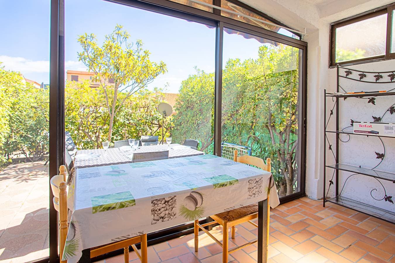 Foto 4 von 20: Apartment „Les Tulipes“ mit privater Terrasse, eigenem Garten und WLAN