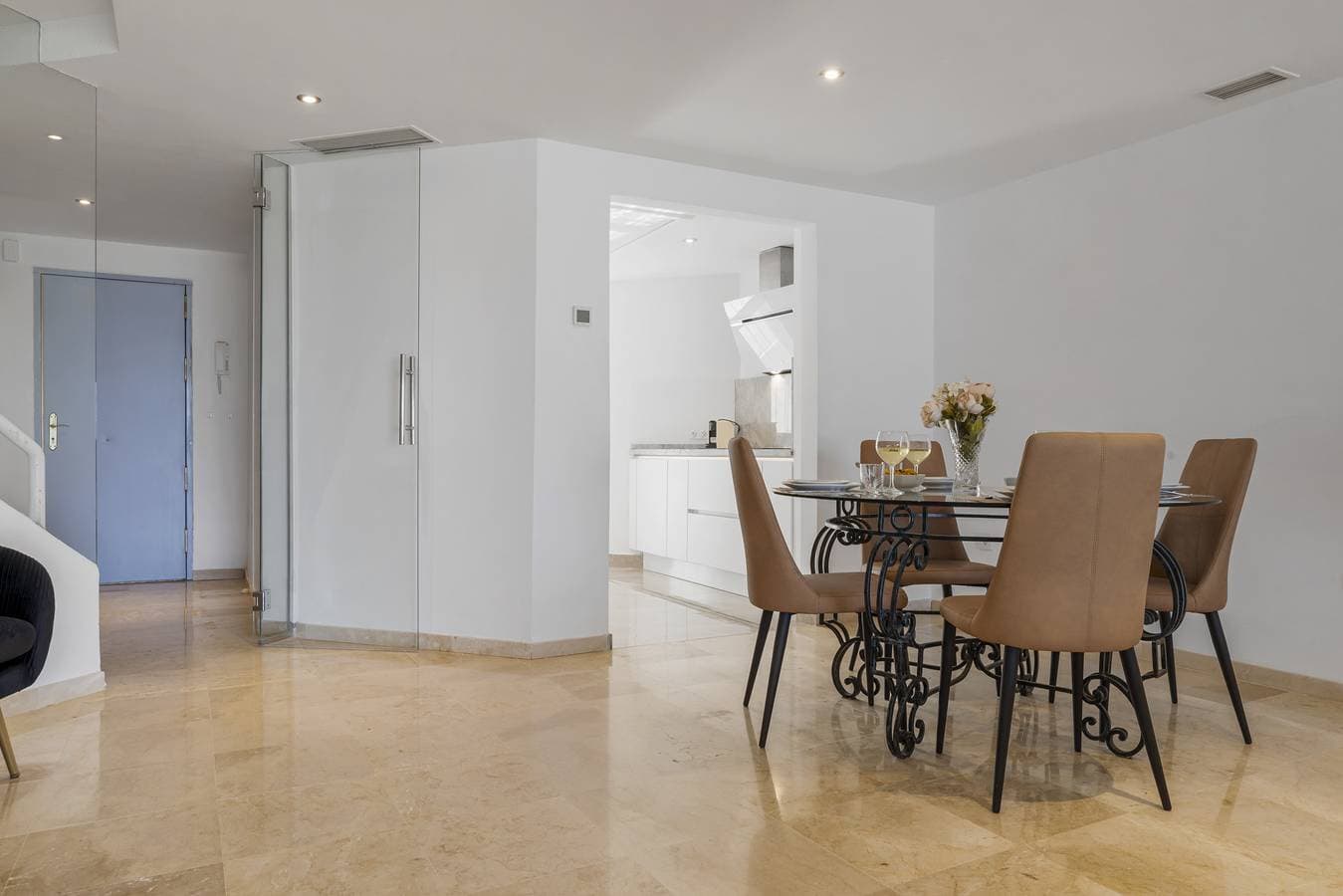 Foto 12 von 29: Casares del Mar | Beachfront Townhouse