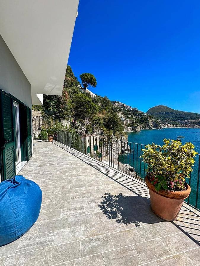 Foto 3 von 37: Villa with Sea View