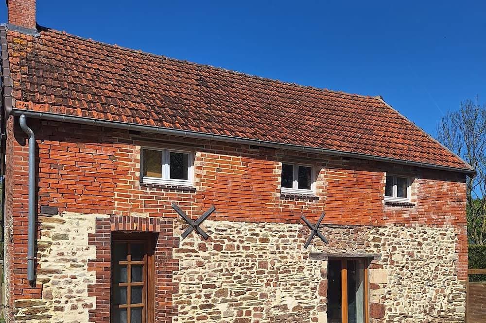 Foto 11 von 17: In the heart of the Calvados, near the D-day beaches, detached house with garden