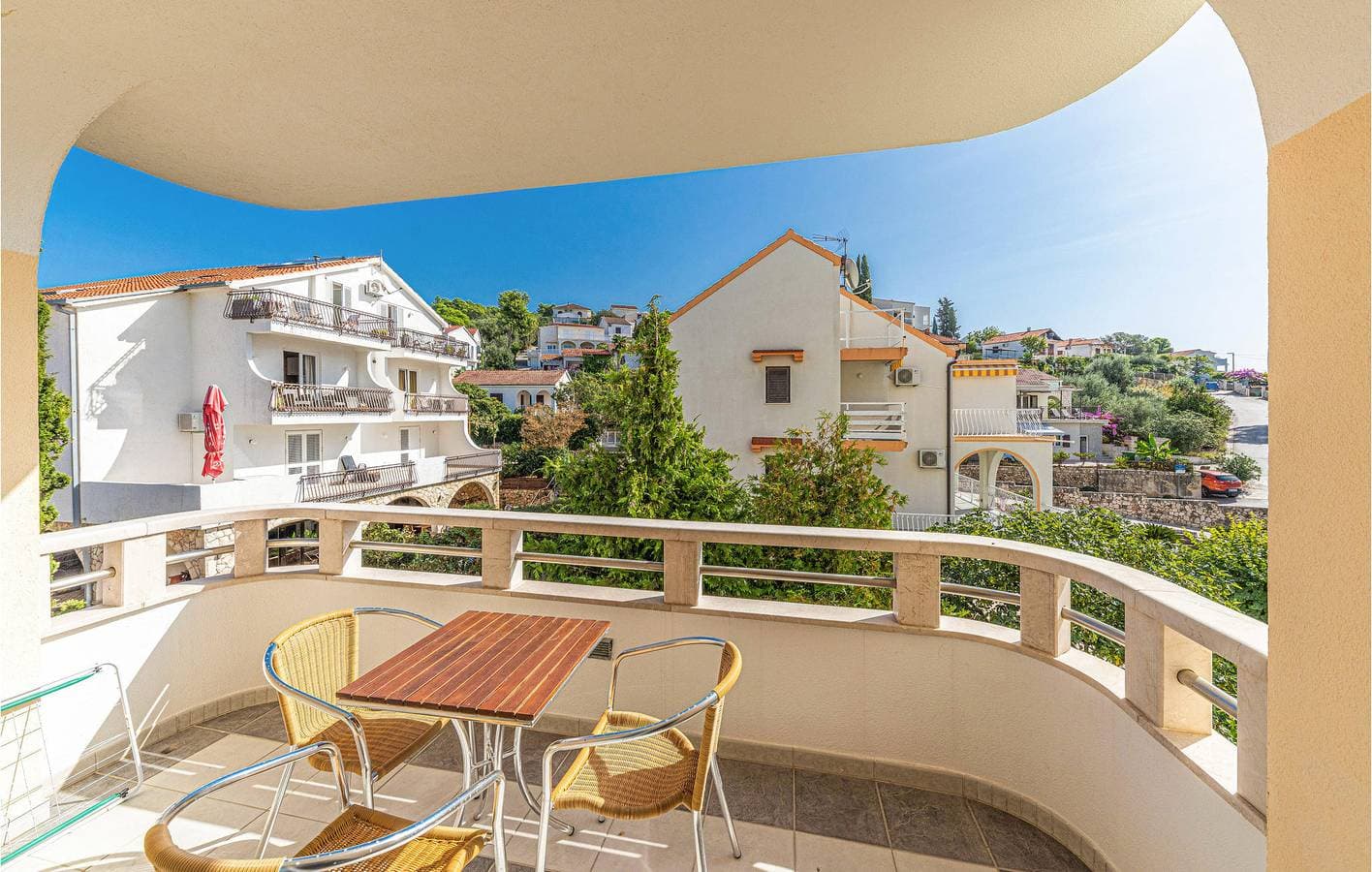 Foto 11 von 22: Urlaub am Meer: Gemütliche Ferienwohnung mit Terrasse und WLAN, 600 m vom Strand Uvala Bočići entfernt