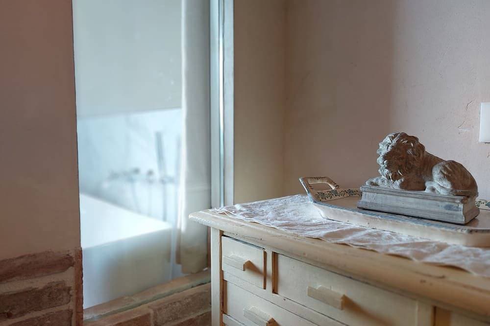 Foto 8 von 30: 2-4  Personen, Cottage,  Weinfelder und Olivenbäume