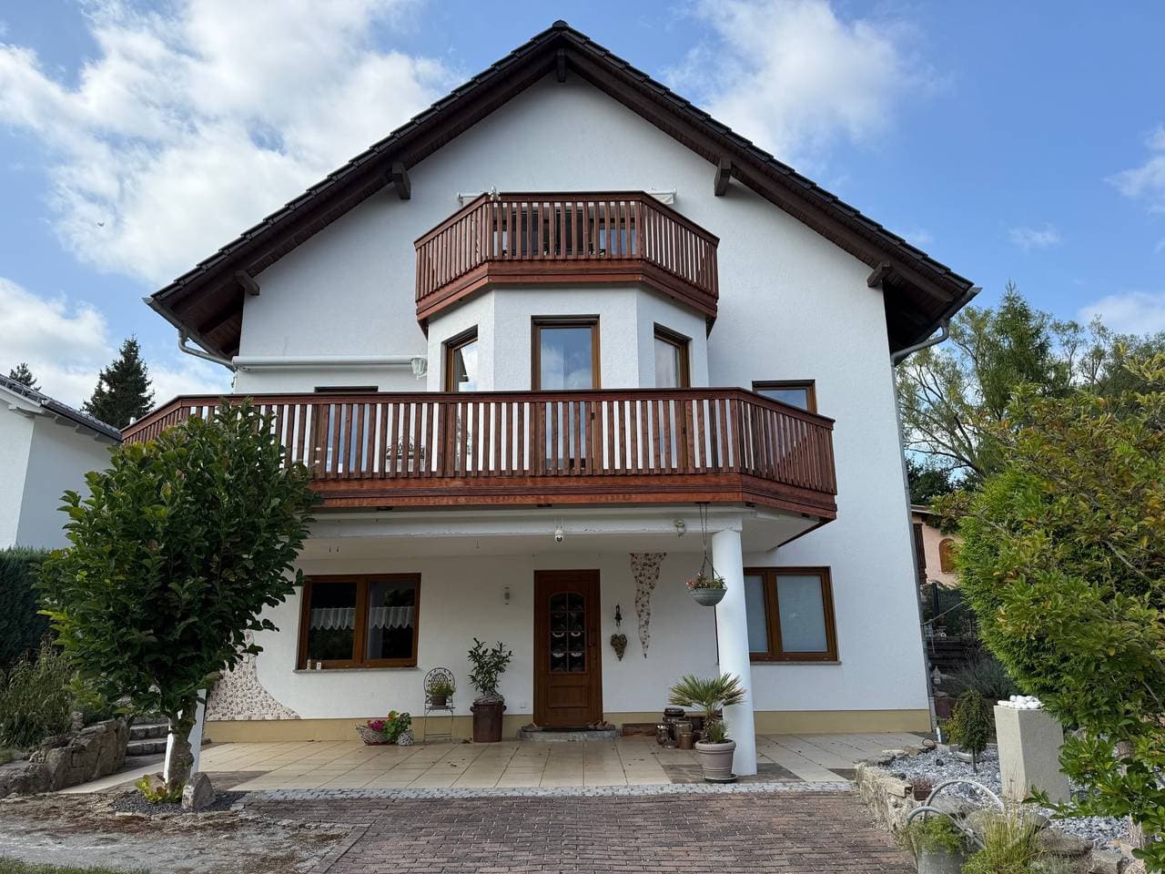 Foto 2 von 32: Ferienwohnung Am Kruchenplan - Fw mit offenen Wohnzimmer mit Küche und Balkon, 2 Schlafzimmer und Bad - 95qm für max. 5 Personen