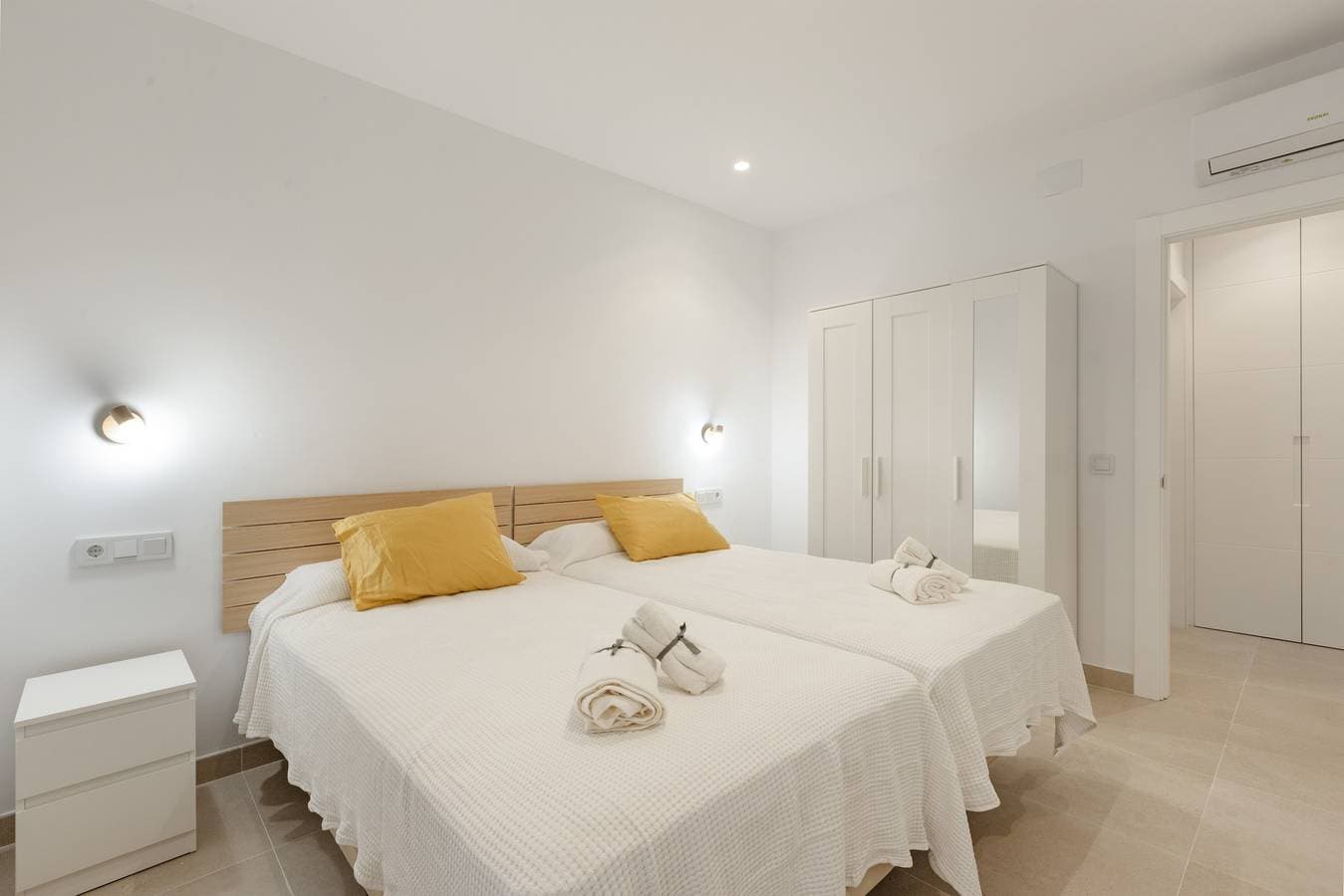 Foto 13 von 21: Ferienwohnung 'Zimmer 2' mit WLAN und Klimaanlage