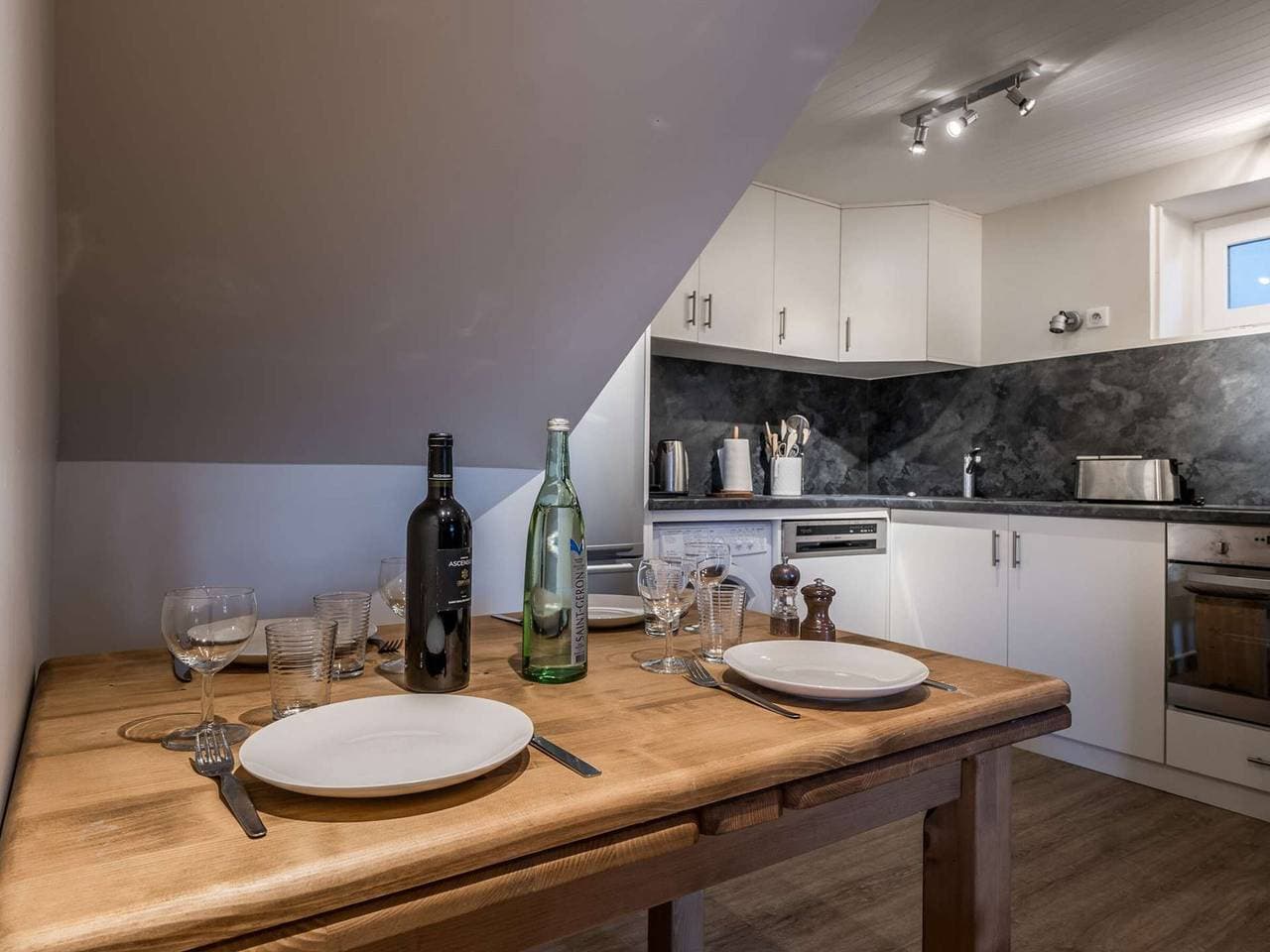 Foto 8 von 14: Stilvolles 50m² Apartment - Courchevel 1850 - 4 Personen - Schöne Aussicht - Gemütlicher Kamin