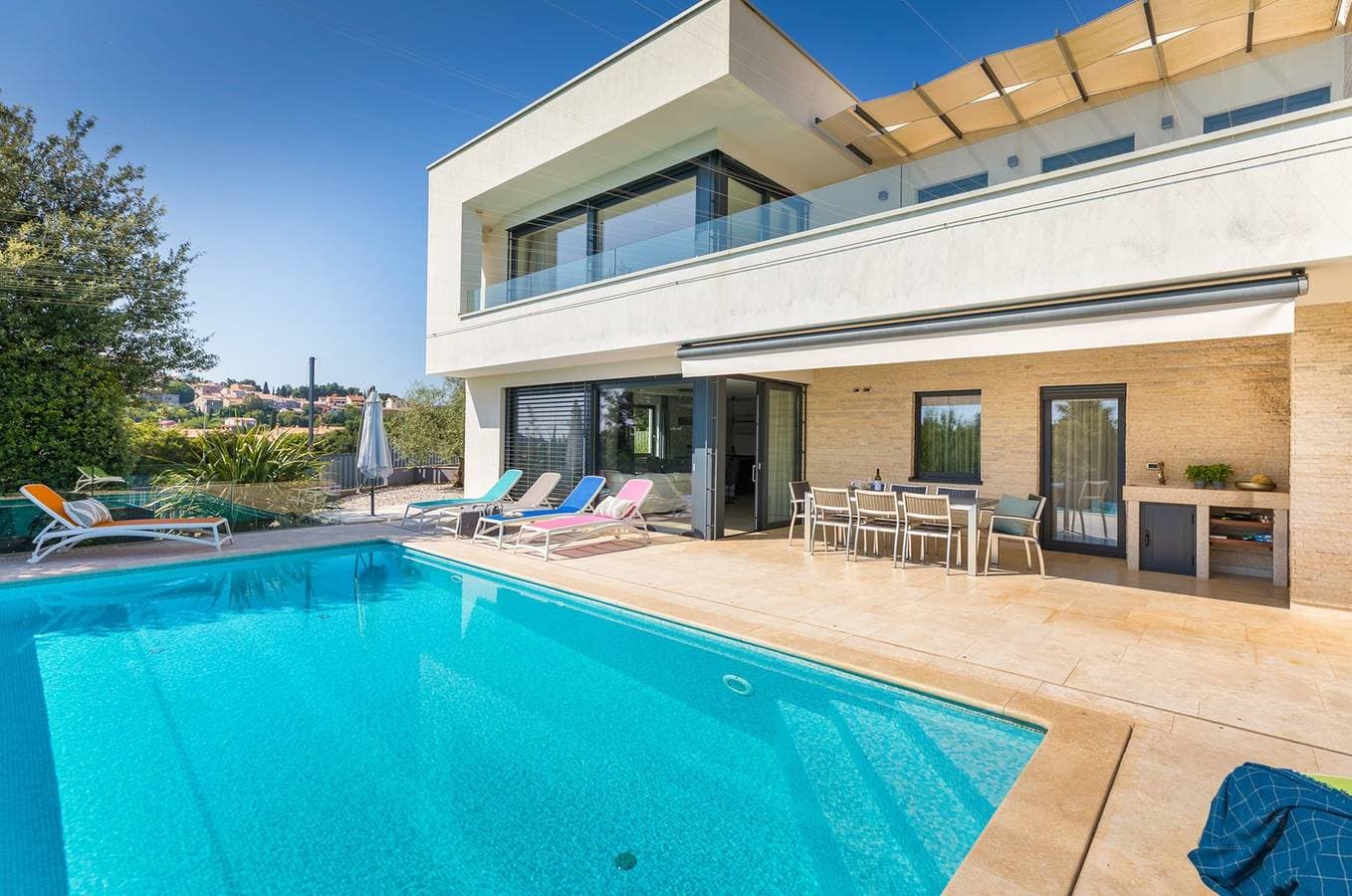 Foto 2 von 55: Villa Sara – Luxuriöse Villa mit privatem Pool und Sauna, nahe dem Strand in Vrsar