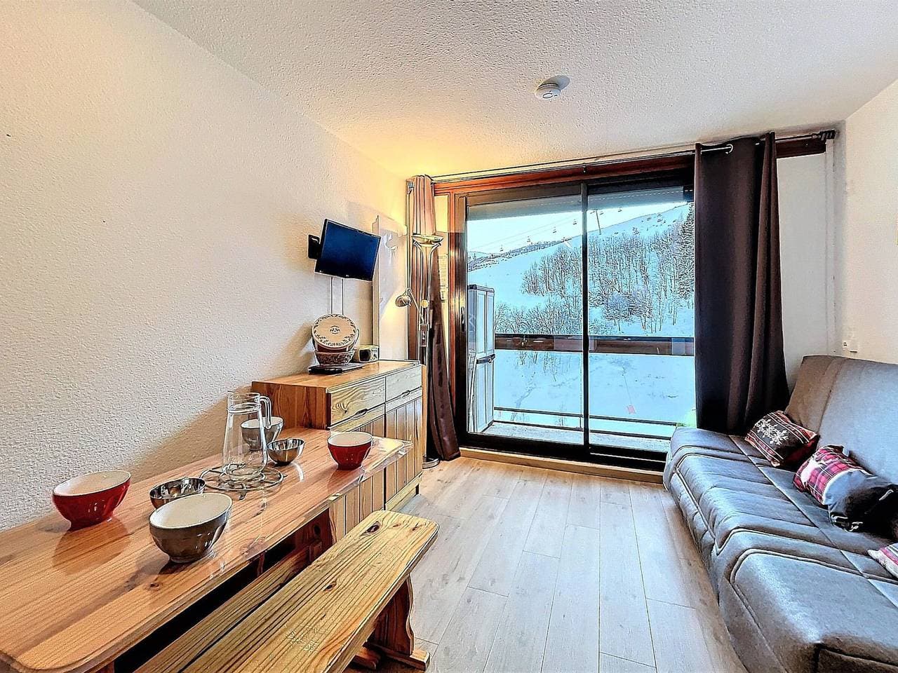 Foto 5 von 23: Helles Studio für 4, direkt an der Piste, Balkon, WIFI
