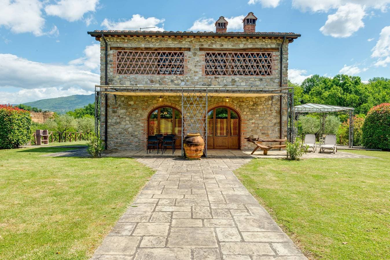 Villa mit privatem Spa inmitten der Hügel des Valdarno 1