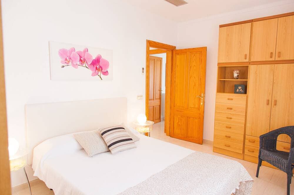 Foto 5 von 30: Angebot April-may Villa von 400 m² mit Privatem Pool und am Meer