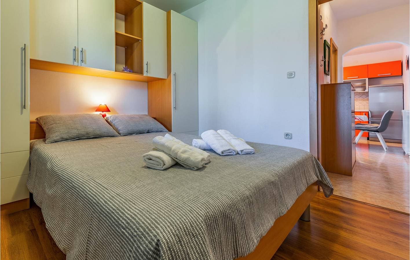 Foto 10 von 23: Gemütliche Ferienwohnung mit Pool, WLAN und Parkplatz, nur 2,5 km vom Strand entfernt