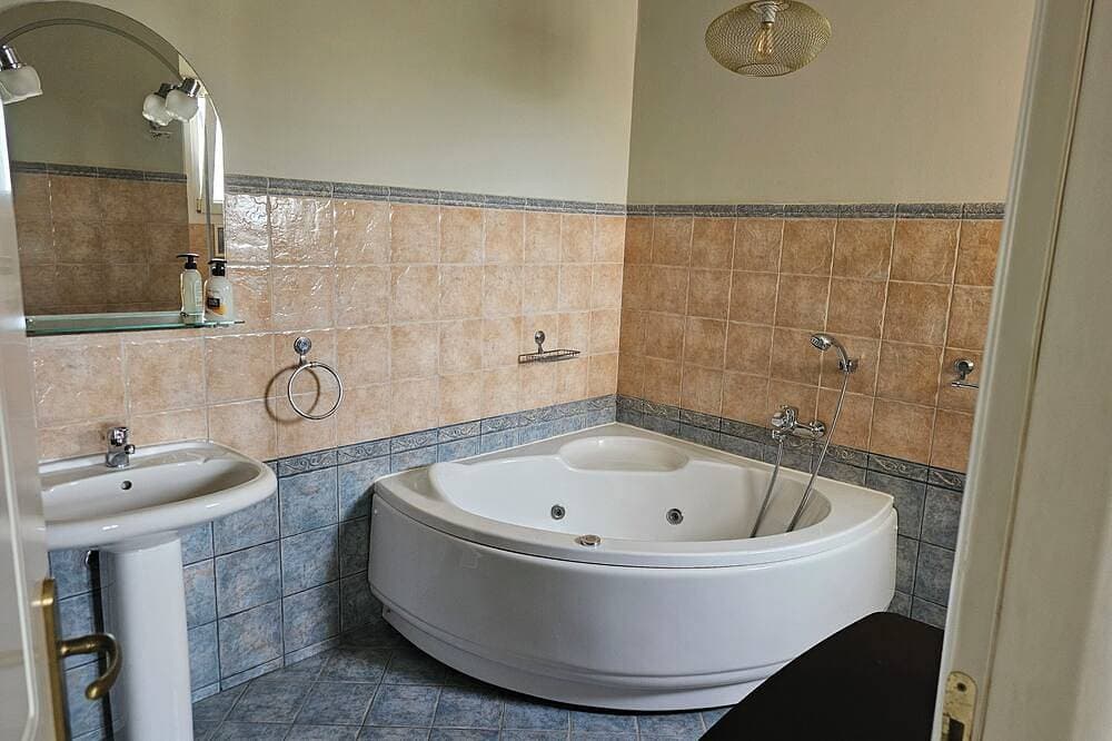Foto 4 von 11: Villa Armonia A by Corfu Stay Solutions, Villa