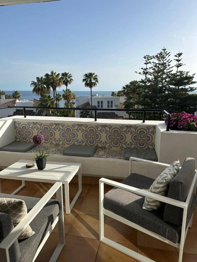 Foto 3 von 73: Three Bedroom Apartment with Sea View
