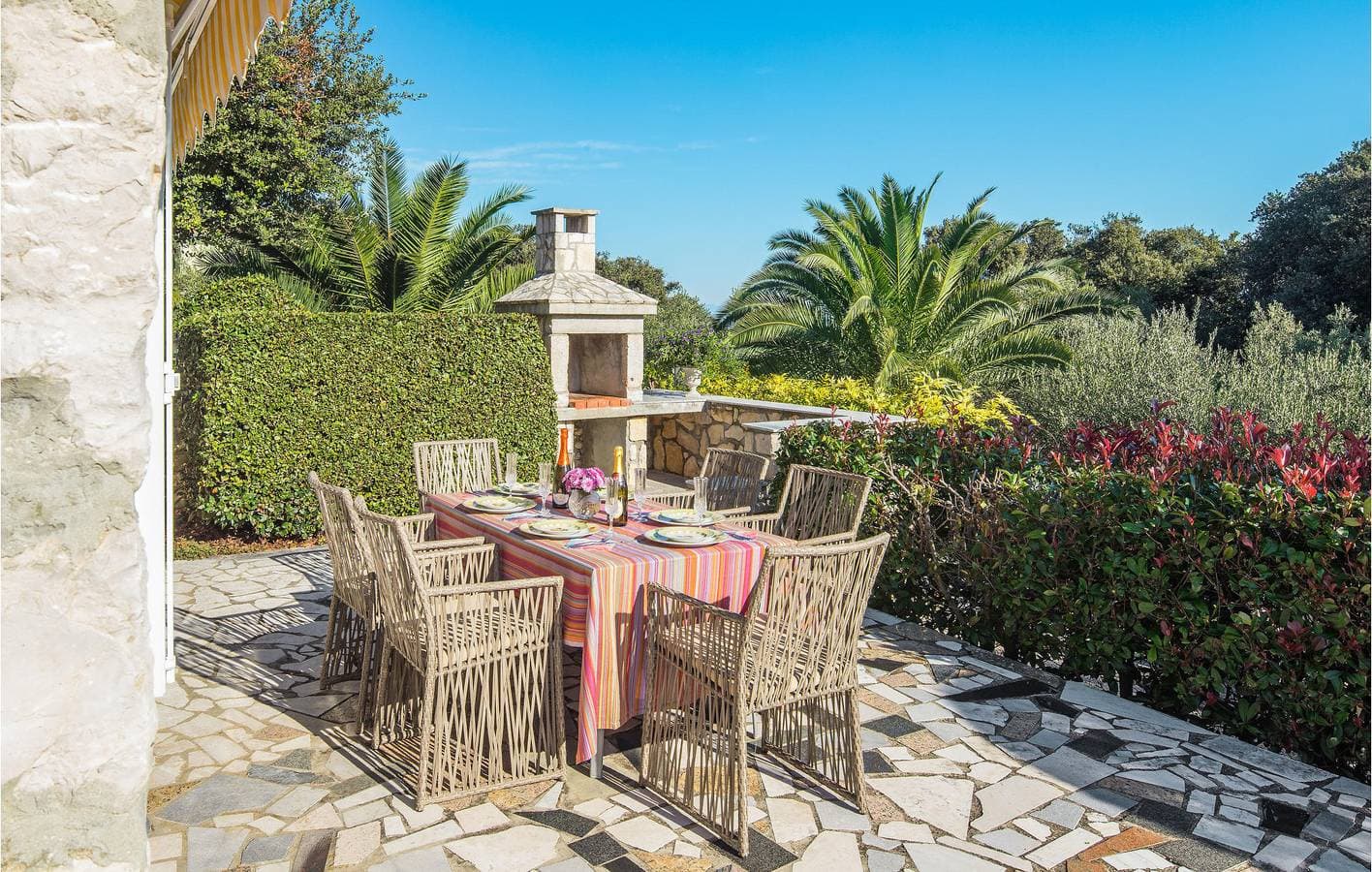 Foto 11 von 29: Gemütliche Ferienwohnung mit Meerblick, Terrasse und Garten – 1,5 km vom Strand entfernt
