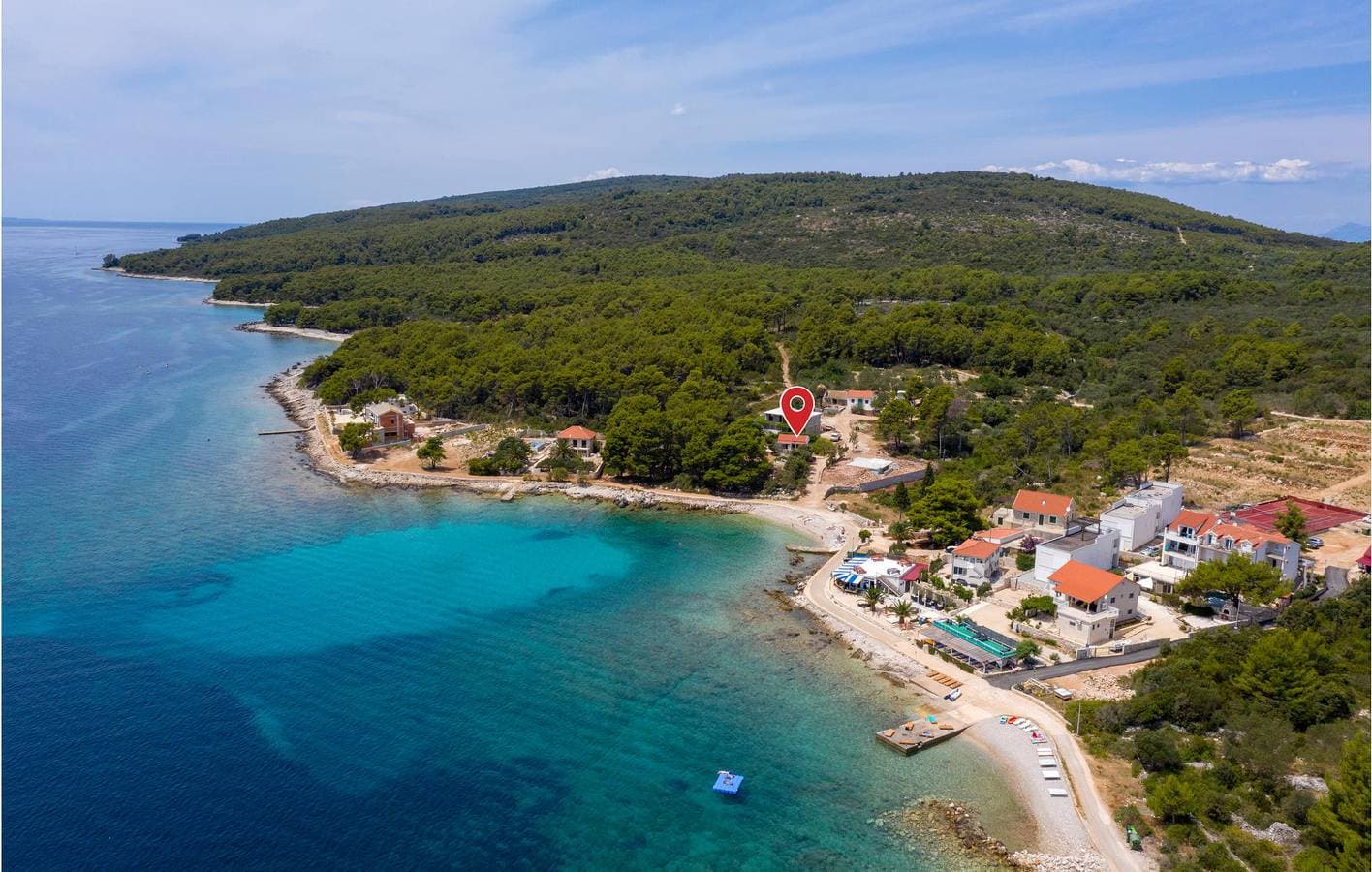 Apartment am Meer mit Terrasse, Küche und Parkplatz in Sucuraj 1