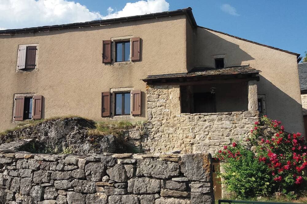 Jean-Antoine, gîte on the Causse Méjean 1