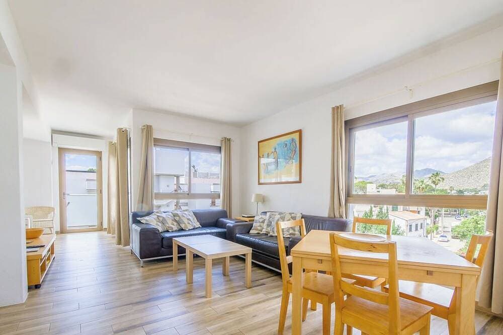 Foto 7 von 18: Pine Walk angrenzend, 3. Stock Wohnung (mit Aufzug) mit WIFI 2 min tolle Aussicht.