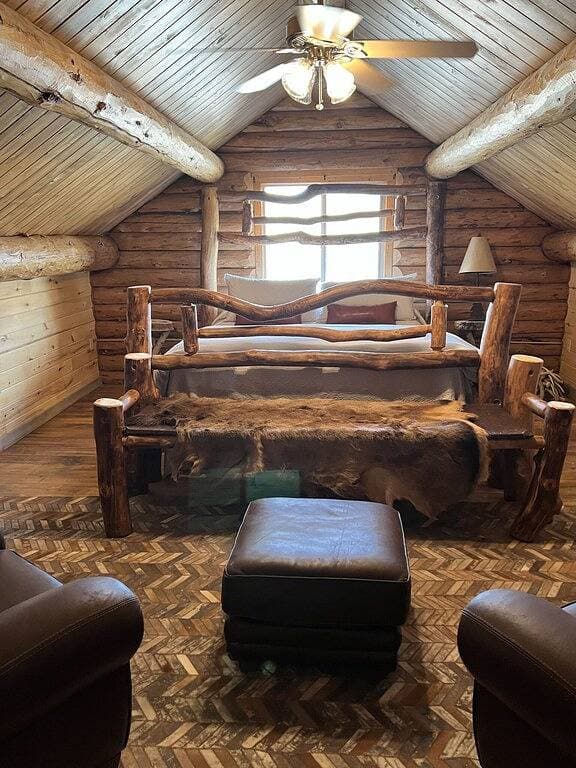 Foto 13 von 28: Spacious cabin  accessing all of Colorado's outdoor adventure