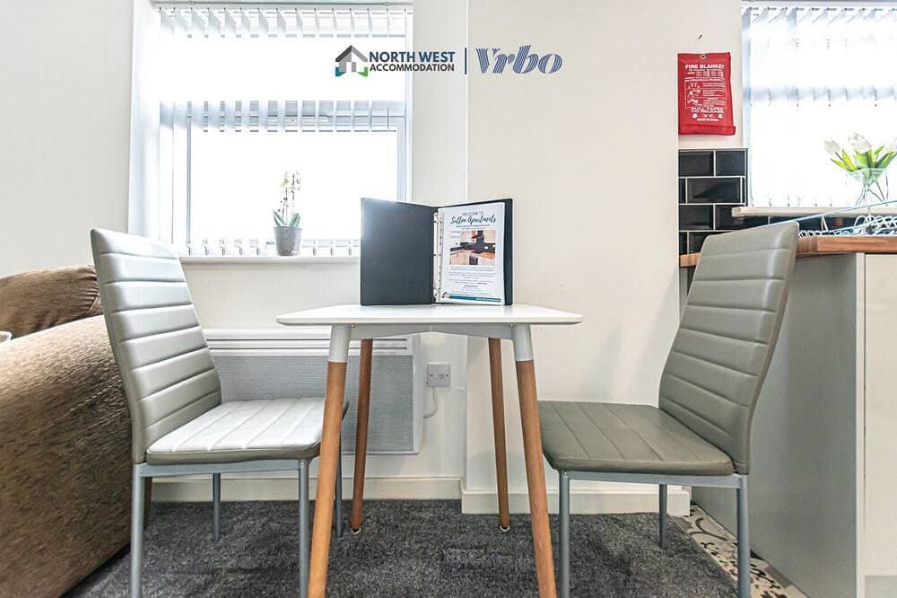 Foto 4 von 8: Contractor/Corporate Stays – Full Amenities, Near Liverpool and Warrington