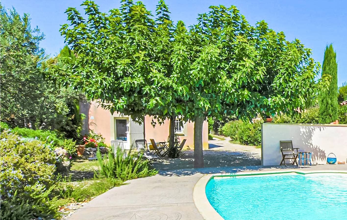 800m nach Caumont | Schwimmbad, Parkplatz, Garten, Internet 1