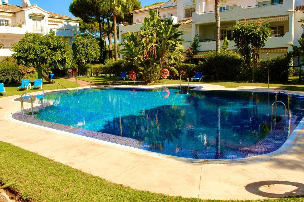 Foto 12 von 57: Apartment with Pool View
