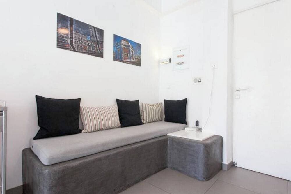 Foto 10 von 23: Acropolis Charming Apt with Large Balcony