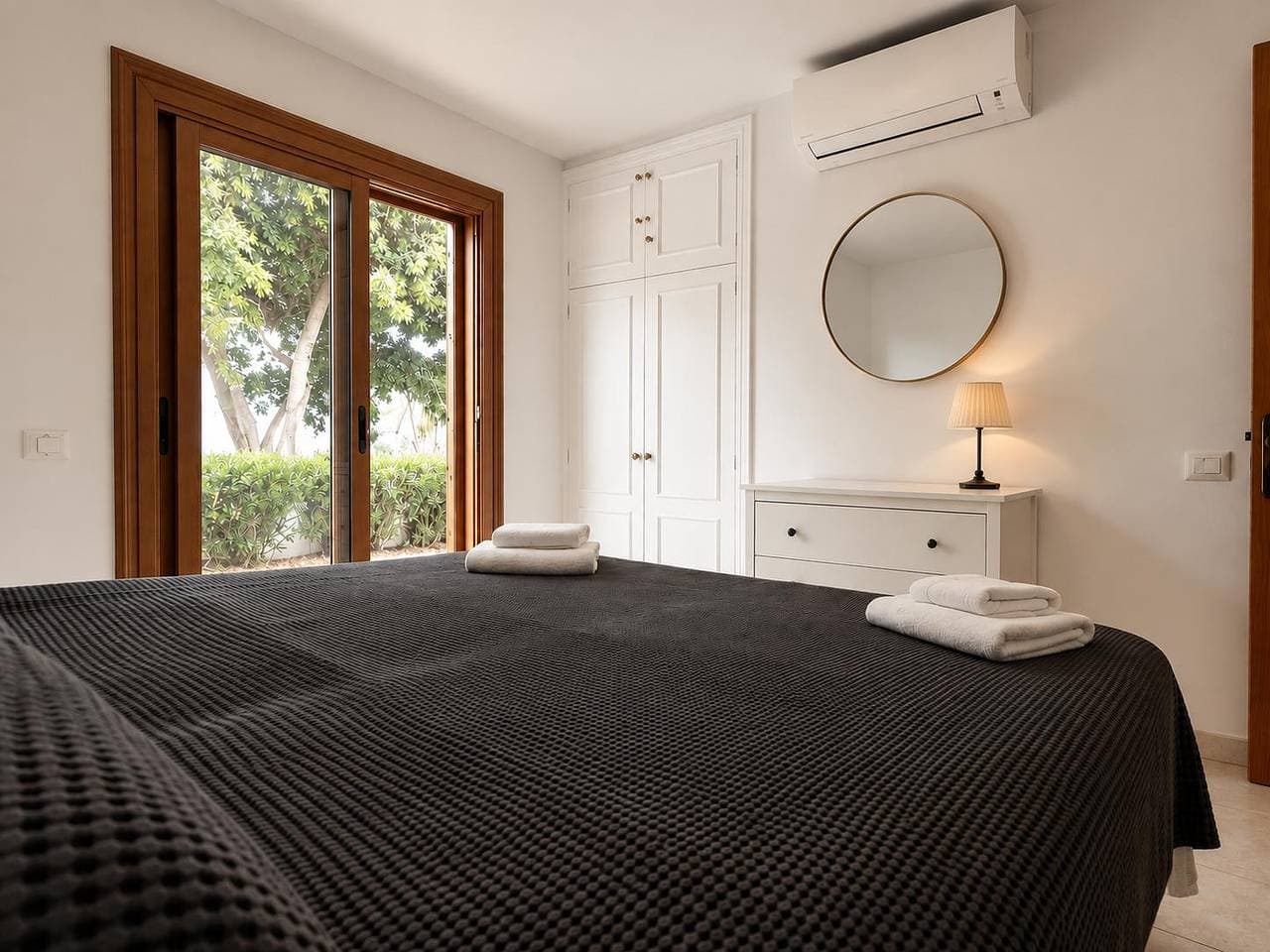 Foto 11 von 61: Villa für 6 Personen mit Balkon