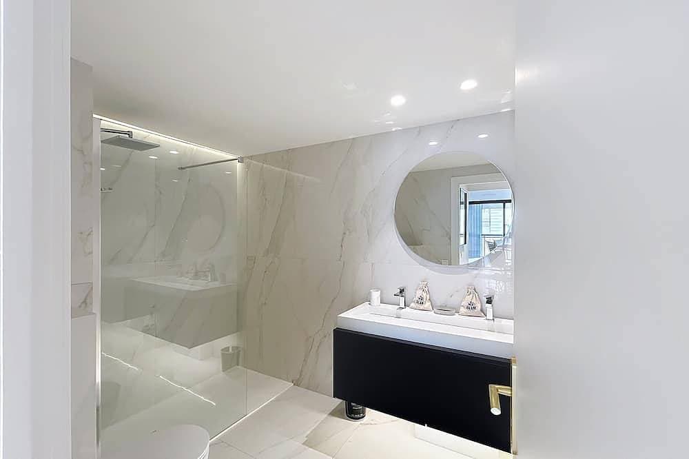 Foto 4 von 16: Cannes: charming studio Carlton area in a residence 3 min beaches Croisette