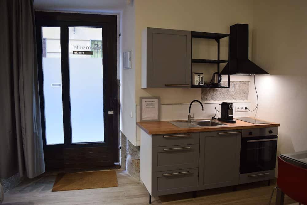 Foto 12 von 16: Cozy Studio st Level in the Very Center of Madrid