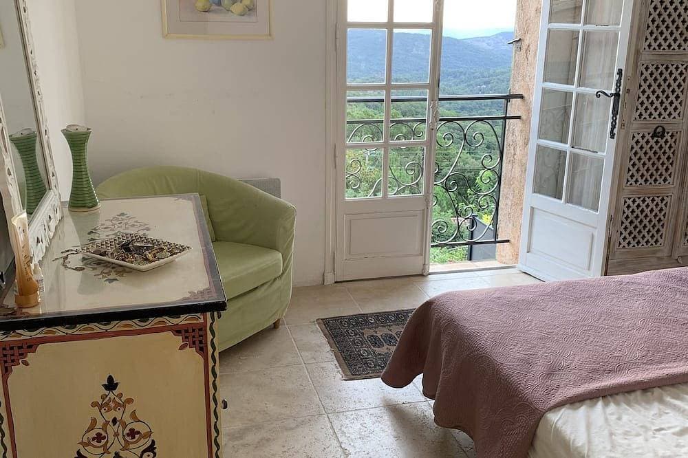 Foto 5 von 28: Renoviertes Dorfhaus am Hang gelegen mit Privatpool & toller Aussicht