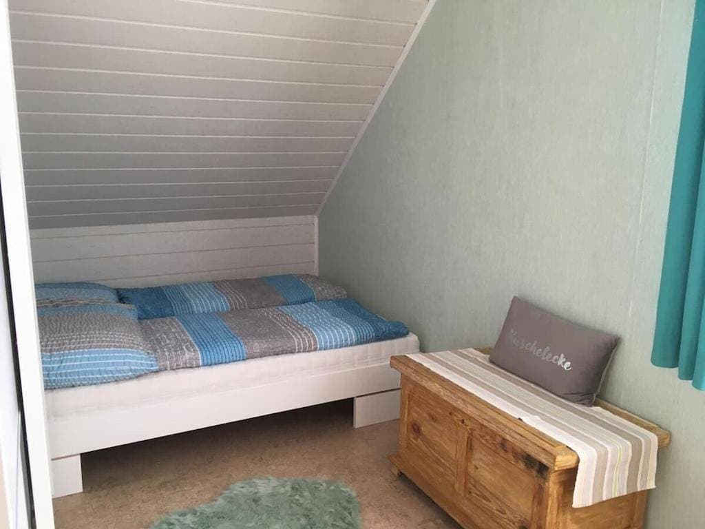 Foto 4 von 19: Two-Bedroom House Boat