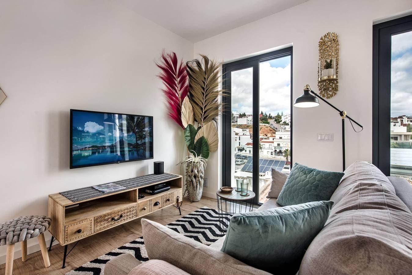 Casinha da Sorte · Stylish & Unique House In The H 1